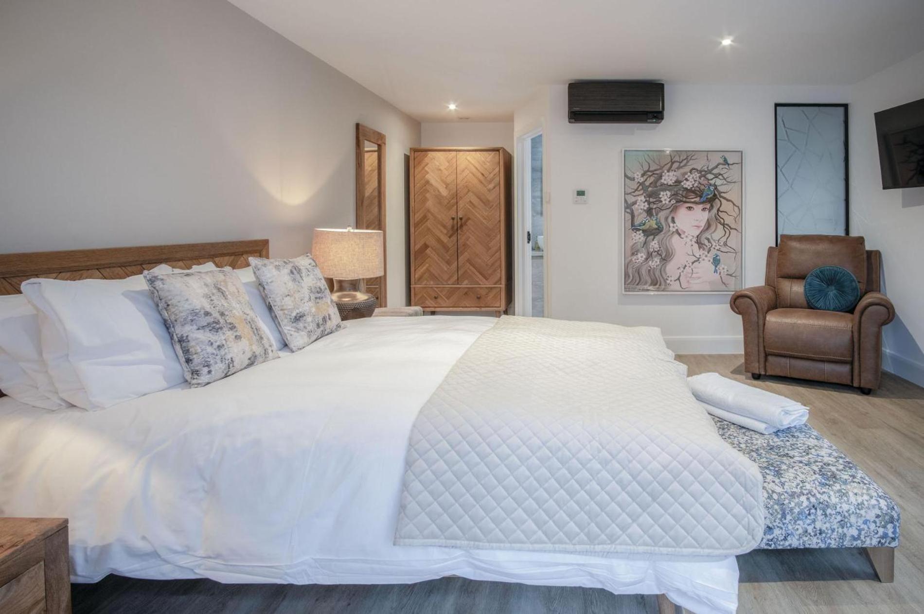 Suite 1 - Sleeping Giant Hotel - Pen Y Cae Inn Brecon Exterior foto